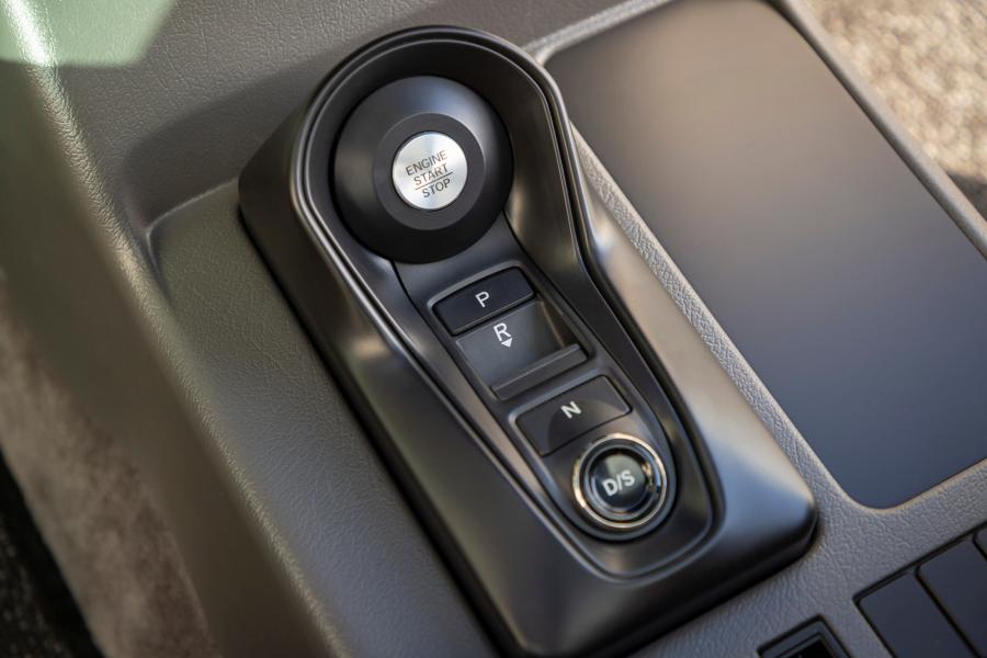Детали интерьера Acura Super Handling SLX 2019 года  (фото 16 из 22)
